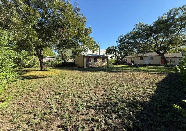 Single family home for sale at 1106 Justin Ln, Austin, TX 78757 | MLS# 1257389 | Listing updated on 2026-10-09
