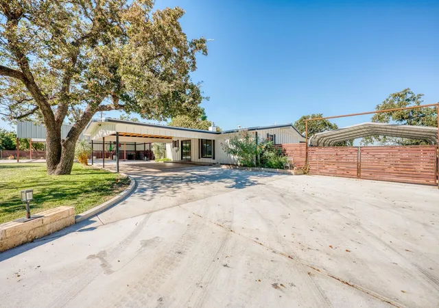 Photo 1 of Single family home for sale at 106 Pebble Cir, Buchanan Dam, TX 78609 | MLS# 8317513 | Listing updated on 2026-10-10