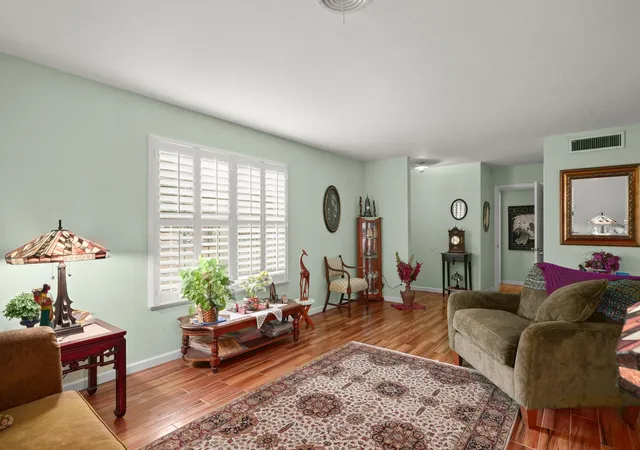 Photo 3 of Single family home for sale at 11908 N Oaks Dr, Austin, TX 78753 | MLS# 5999061 | Listing updated on 2026-10-23