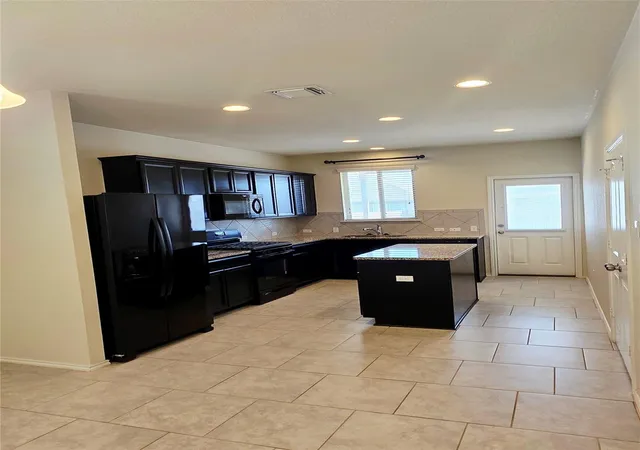 Photo 3 of Single family home for sale at 509 Coffee Berry Dr, Georgetown, TX 78626 | MLS# 1683387 | Listing updated on 2026-10-09