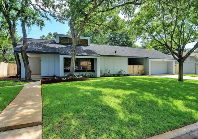 Photo 1 of Single family home for sale at 4402 Balcones Woods Dr, Austin, TX 78759 | MLS# 8512332 | Listing updated on 2026-10-21