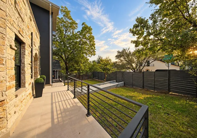 Photo 2 of Single family home for sale at 500 Terrace Dr, Austin, TX 78704 | MLS# 9864908 | Listing updated on 2026-10-29