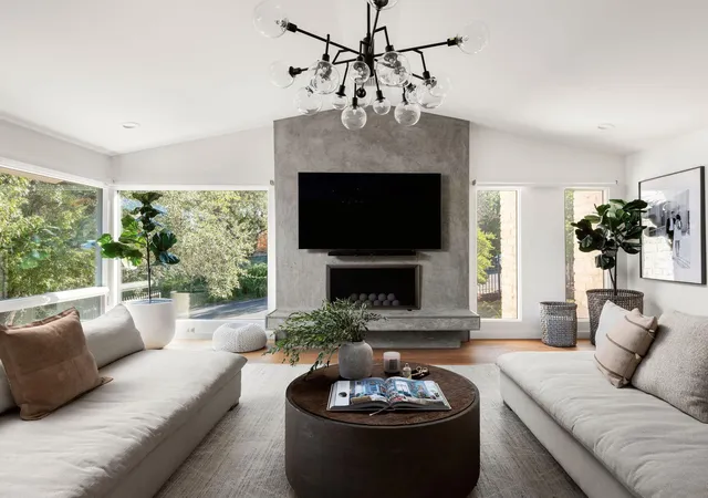 Photo 4 of Single family home for sale at 5000 Fast Fox Trl, Austin, TX 78746 | MLS# 6288839 | Listing updated on 2026-10-08