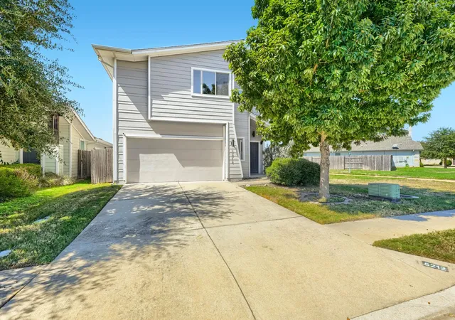 Photo 1 of Single family home for sale at 5212 Ingersoll Ln, Austin, TX 78744 | MLS# 4704681 | Listing updated on 2026-10-27