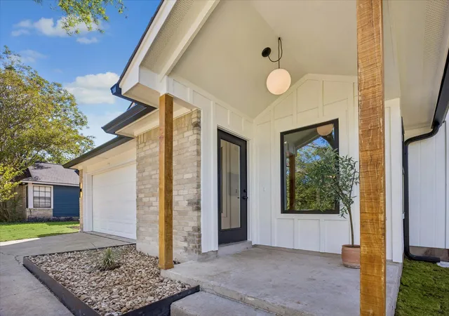 Photo 1 of Single family home for sale at 8406 Cockney Dr, Austin, TX 78748 | MLS# 1685174 | Listing updated on 2026-10-10