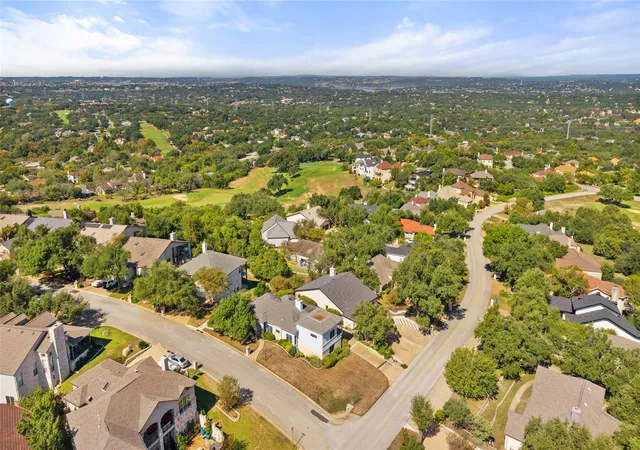 Photo 2 of Single family home for sale at 102 Paragon Ct, Lakeway, TX 78734 | MLS# 9076607 | Listing updated on 2026-10-10