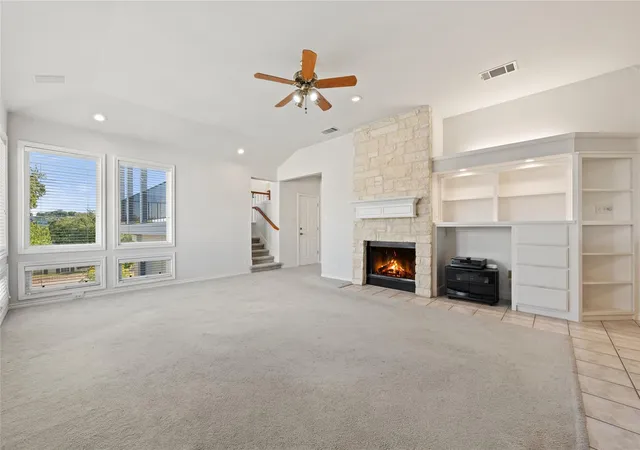Photo 4 of Single family home for sale at 102 Paragon Ct, Lakeway, TX 78734 | MLS# 9076607 | Listing updated on 2026-10-10