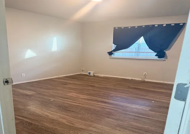 Photo 2 of Single family home for sale at 6009 Wideleaf Dr, Austin, TX 78724 | MLS# 5575351 | Listing updated on 2026-10-10