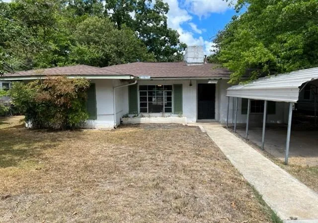 Single family home for sale at 955 Field St, San Marcos, TX 78666 | MLS# 3039218