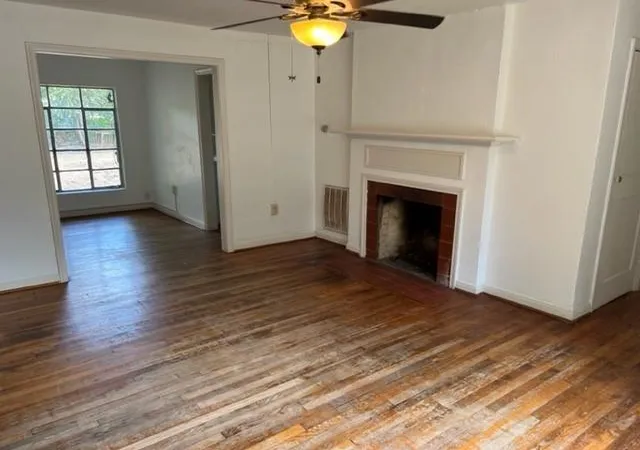 Photo 1 of Single family home for sale at 955 Field St, San Marcos, TX 78666 | MLS# 3039218 | Listing updated on 2026-10-29