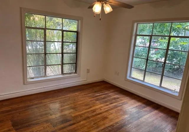 Photo 4 of Single family home for sale at 955 Field St, San Marcos, TX 78666 | MLS# 3039218 | Listing updated on 2026-10-29