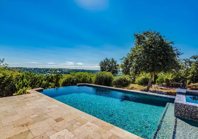 Photo 4 of Single family home for sale at 917 Dream Catcher Dr, Leander, TX 78641 | MLS# 5217217 | Listing updated on 2026-10-08