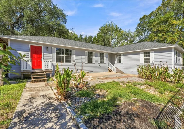 Photo 1 of Multi family home for sale at 417 N Blanco St, Lockhart, TX 78644 | MLS# 2259011 | Listing updated on 2026-10-29