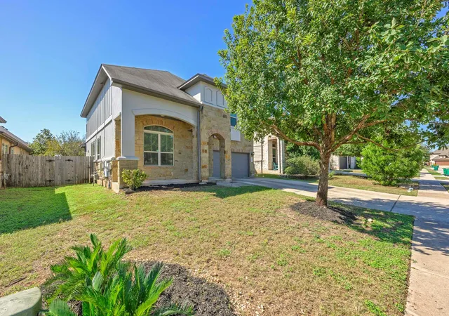 Photo 2 of Single family home for sale at 1909 Gabrielles Way, Manchaca, TX 78652 | MLS# 6165973 | Listing updated on 2026-10-10