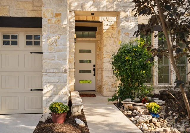 Photo 1 of Single family home for sale at 212 Great Cir Cv, Austin, TX 78717 | MLS# 7674133 | Listing updated on 2026-10-10