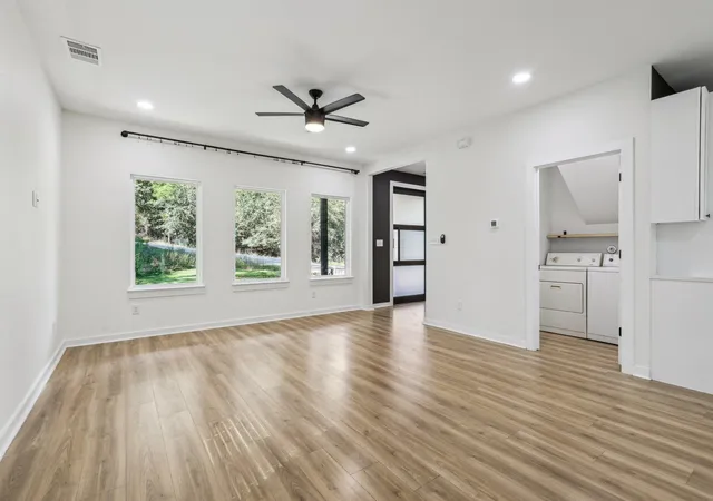 Photo 3 of Single family home for sale at 105 Mokolii Ct, Bastrop, TX 78602 | MLS# 6044906 | Listing updated on 2026-10-09