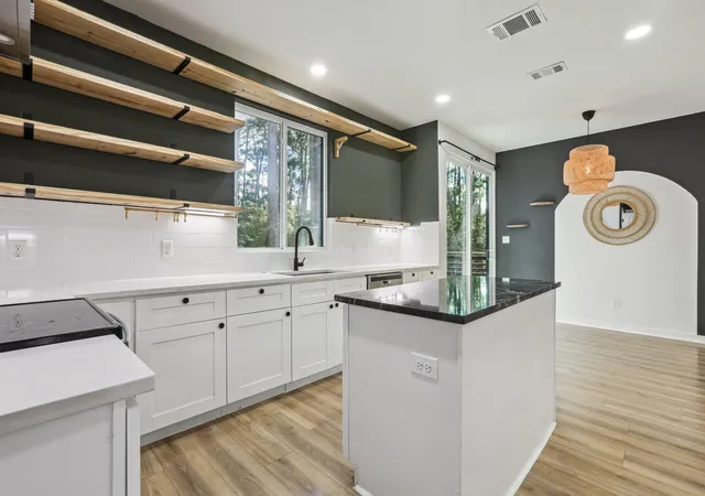 Photo 4 of Single family home for sale at 105 Mokolii Ct, Bastrop, TX 78602 | MLS# 6044906 | Listing updated on 2026-10-09