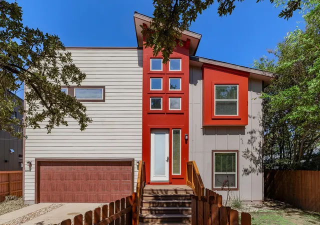 Photo 4 of Single family home for sale at 2204 E 13th Street #A, Austin, TX 78702 | MLS# 5610398 | Listing updated on 2026-10-09