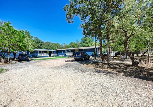 Photo 4 of Manufactured home for sale at 181 Waugh Way, Bastrop, TX 78602 | MLS# 2992010 | Listing updated on 2026-10-10