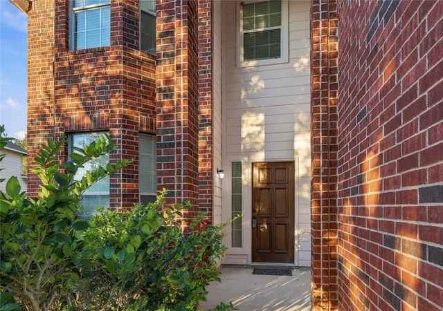 Photo 3 of Single family home for sale at 21008 Hallbrook Ln, Pflugerville, TX 78660 | MLS# 7621579 | Listing updated on 2026-10-09
