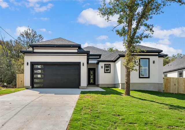 Photo 1 of Single family home for sale at 125 Hilea Ct, Bastrop, TX 78602 | MLS# 2429925 | Listing updated on 2026-10-10