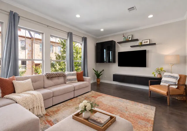 Photo 3 of Townhouse for sale at 308 Adams St, Georgetown, TX 78628 | MLS# 6357923 | Listing updated on 2026-10-10