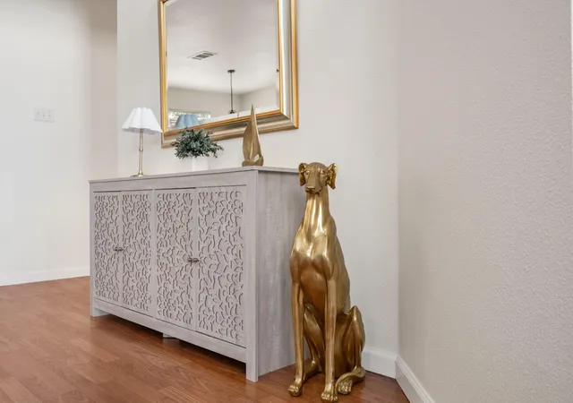 Photo 4 of Single family home for sale at 8305 Hillrock Dr, Round Rock, TX 78681 | MLS# 5409957 | Listing updated on 2026-10-09