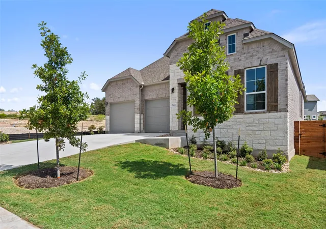 Photo 3 of Single family home for sale at 11413 Lago Leon St, Manor, TX 78653 | MLS# 8176647 | Listing updated on 2026-10-09