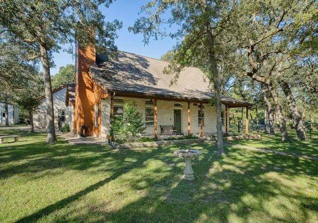 Photo 2 of Single family home for sale at 226 Cedar Hills Dr, Elgin, TX 78621 | MLS# 2063263 | Listing updated on 2026-10-09