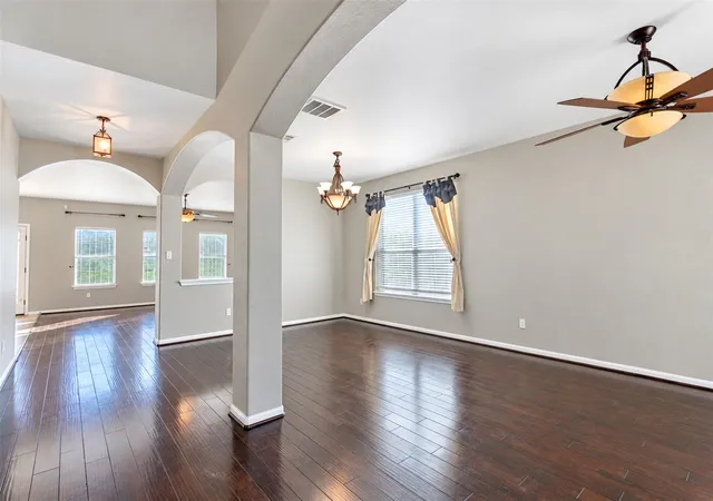 Photo 3 of Single family home for sale at 917 Abbeyglen Castle Dr, Pflugerville, TX 78660 | MLS# 3588651 | Listing updated on 2026-10-10
