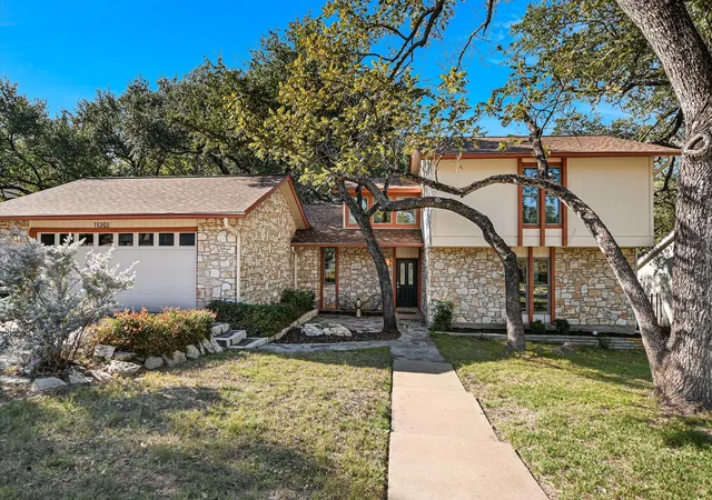 Photo 1 of Single family home for sale at 11202 Oak View Dr, Austin, TX 78759 | MLS# 9335277 | Listing updated on 2026-10-28