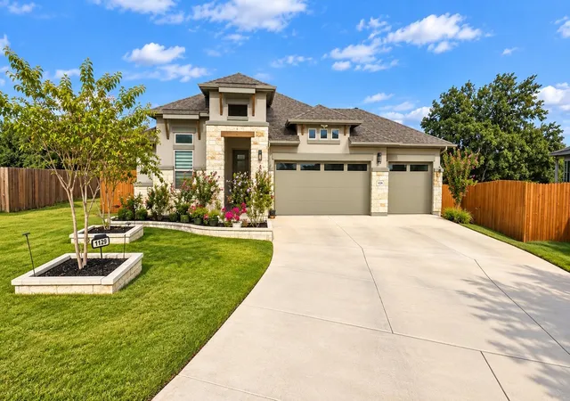 Photo 1 of Single family home for sale at 1129 Cole Ests Dr, Georgetown, TX 78628 | MLS# 6509979 | Listing updated on 2026-10-20