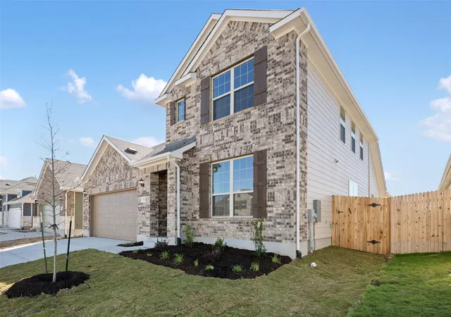 Photo 1 of Single family home for sale at 11405 Lago Leon St, Manor, TX 78653 | MLS# 5059157 | Listing updated on 2026-10-09