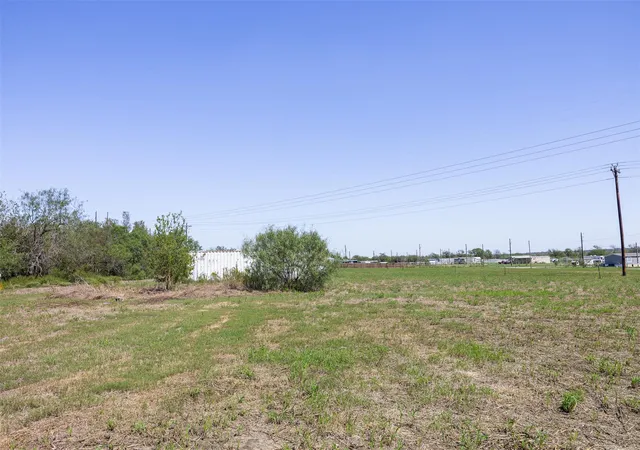 Photo 4 of Land for sale at 181 Aguila Dr, Lockhart, TX 78644 | MLS# 1190550 | Listing updated on 2026-10-09