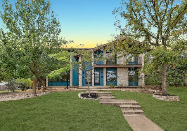Photo 1 of Multi family home for sale at 1413 Valleyridge Dr, Austin, TX 78704 | MLS# 4915689 | Listing updated on 2026-10-23