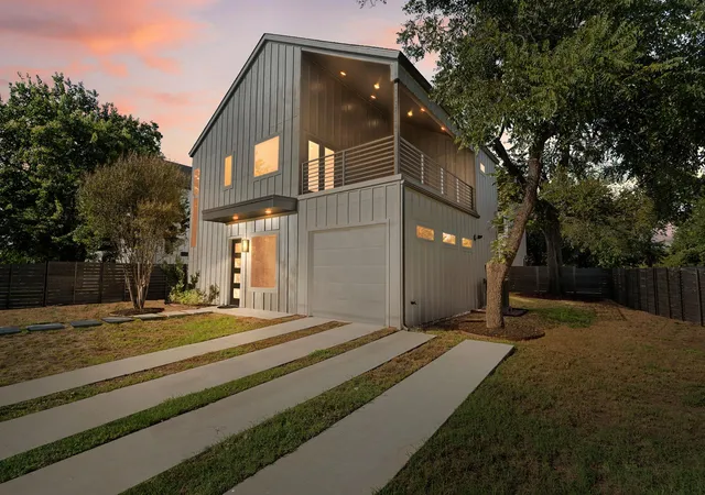 Photo 3 of Single family home for sale at 102 W Fawnridge Dr, Austin, TX 78753 | MLS# 5773425 | Listing updated on 2026-10-10