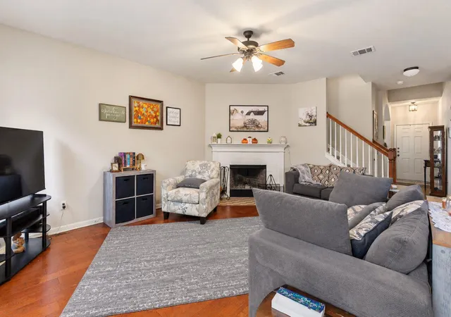 Photo 3 of Single family home for sale at 904 Elmwood Dr, Georgetown, TX 78628 | MLS# 4080318 | Listing updated on 2026-10-10