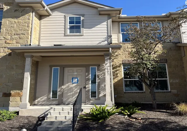 Townhouse for sale at 607 Katmai Cir, Pflugerville, TX 78660 | MLS# 8894310