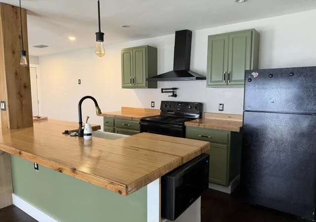 Photo 3 of Condo for sale at 2124 Burton Dr #263, Austin, TX 78741 | MLS# 1375654 | Listing updated on 2026-10-12