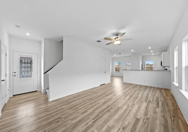 Photo 2 of Single family home for sale at 18312 Stellers Sea St, Elgin, TX 78621 | MLS# 8964331 | Listing updated on 2026-10-10