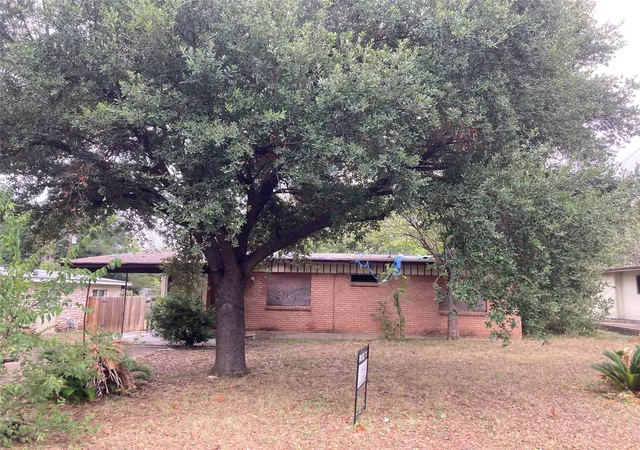 Single family home for sale at 4809 Eastdale Dr, Austin, TX 78723 | MLS# 9408571