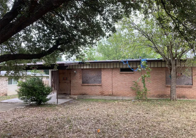 Photo 1 of Single family home for sale at 4809 Eastdale Dr, Austin, TX 78723 | MLS# 9408571 | Listing updated on 2026-10-10