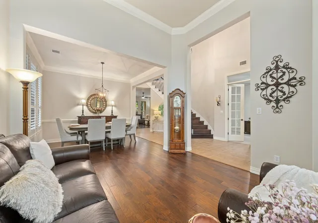 Photo 4 of Single family home for sale at 2237 Hamlet Cir, Round Rock, TX 78664 | MLS# 4356231 | Listing updated on 2026-10-26
