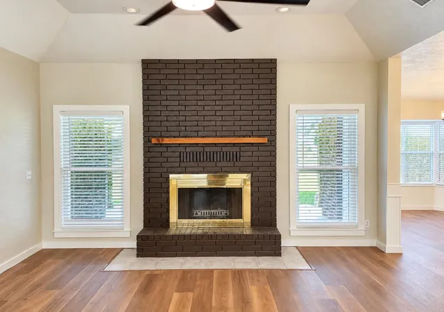 Photo 4 of Single family home for sale at 831 Whispering Oaks Dr, Giddings, TX 78942 | MLS# 1120110 | Listing updated on 2026-10-10