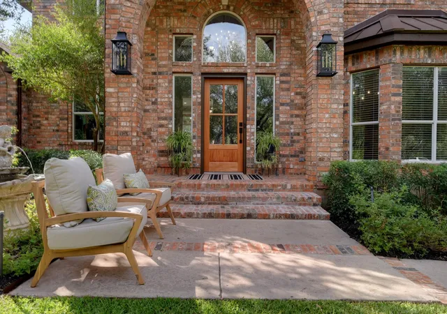 Photo 4 of Single family home for sale at 104 Melanie Cv, Georgetown, TX 78633 | MLS# 2145342 | Listing updated on 2026-10-21