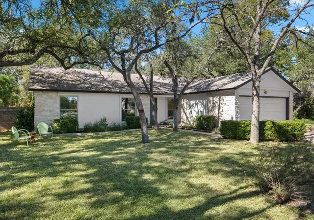 Photo 1 of Single family home for sale at 5101 Trail W Dr, Austin, TX 78735 | MLS# 8003808 | Listing updated on 2026-10-28