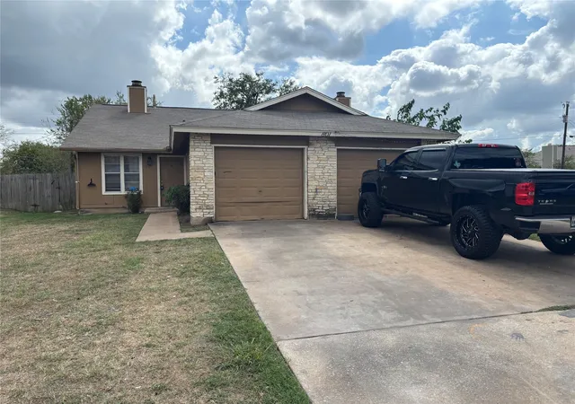 Photo 1 of Multi family home for sale at 801 Country Aire Dr, Round Rock, TX 78664 | MLS# 1071258 | Listing updated on 2026-10-19