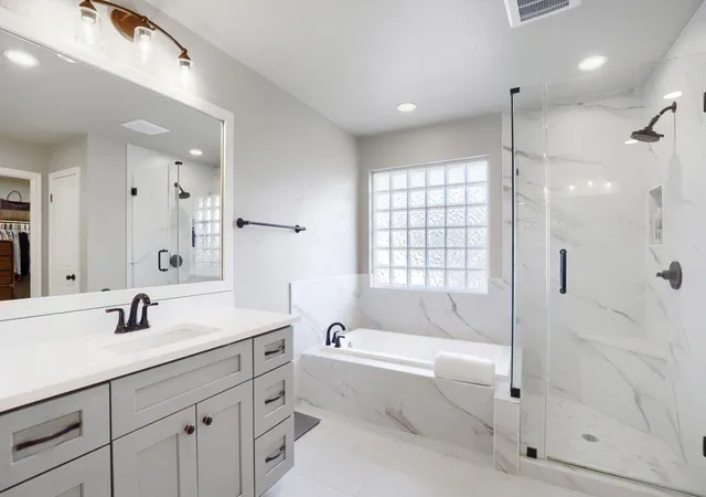 Photo 3 of Single family home for sale at 2801 Lenwood Ct, Austin, TX 78738 | MLS# 3497754 | Listing updated on 2026-10-12