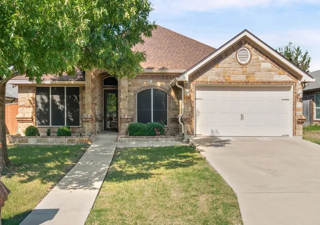 Photo 1 of Single family home for sale at 4930 Sean Patrick Gln, Temple, TX 76502 | MLS# 6735842 | Listing updated on 2026-10-11