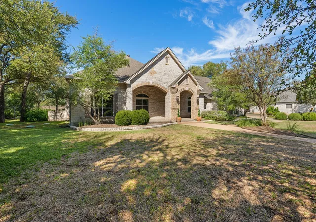 Photo 2 of Single family home for sale at 701 Highland Spring Ln, Georgetown, TX 78633 | MLS# 5125655 | Listing updated on 2026-10-12
